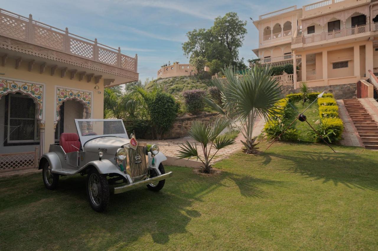 Fort Beejwar Chauhan By Aayams Neemrana Shahjahanpur Bagian luar foto