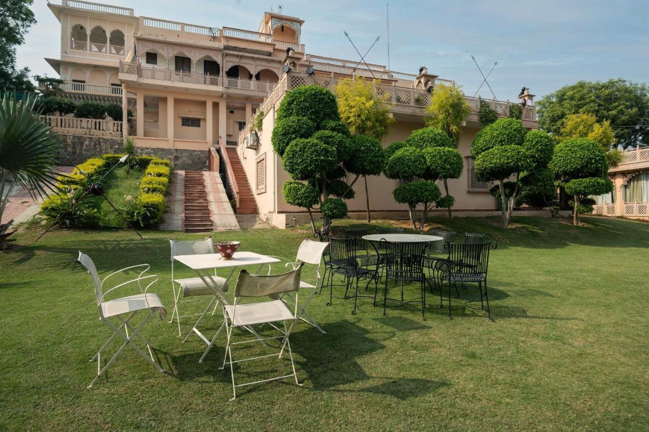 Fort Beejwar Chauhan By Aayams Neemrana Shahjahanpur Bagian luar foto