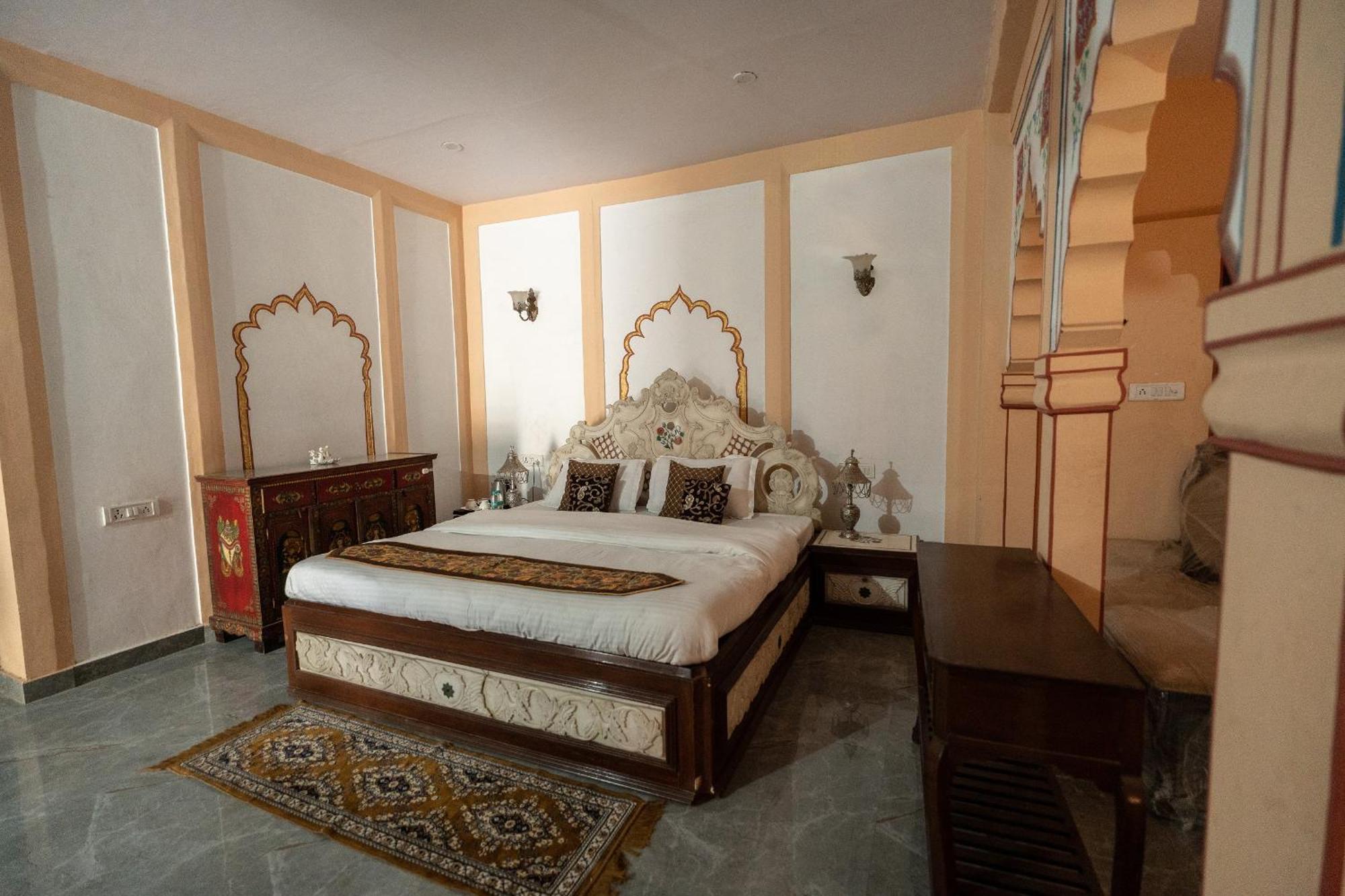 Fort Beejwar Chauhan By Aayams Neemrana Shahjahanpur Bagian luar foto